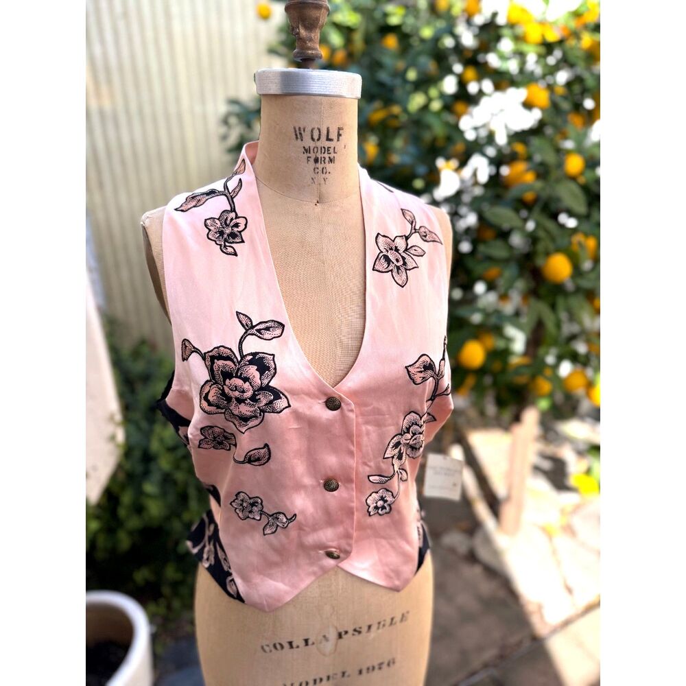 NWT VTG Victorias Secret Gold Label Satin Floral Blk & Pink 3 Button Vest Size L